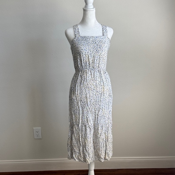 Amazon Essentials White Floral Sundress - Picture 3 of 10